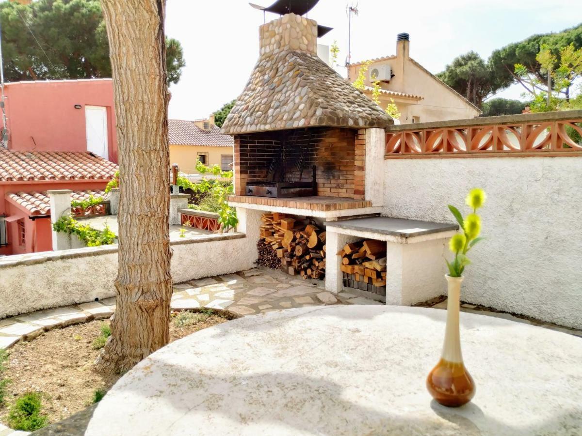 Vacay Apartamento Montgo, Agradable Jardin! En Costa Brava L'Escala! Εξωτερικό φωτογραφία
