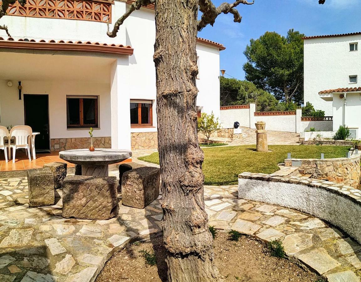 Vacay Apartamento Montgo, Agradable Jardin! En Costa Brava L'Escala! Εξωτερικό φωτογραφία